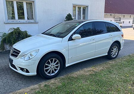 Mercedes-Benz R 280 PANODACH NAVI AMG OPTIK 7SITZER 1 HAND