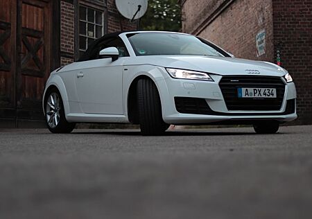 Audi TT Roadster 2.0 TFSI S tronic quattro S Line Plus