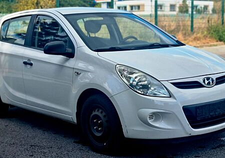 Hyundai i20 1.2 Klima*1.Hand*AUX*USB*Allwetter*5 Türer*