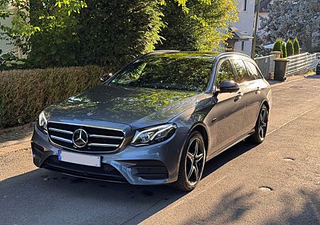 Mercedes-Benz E 300 de T. Junge Sterne GARANTIE