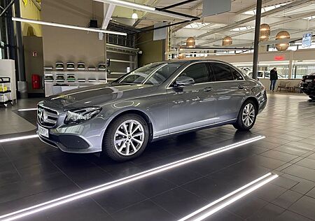 Mercedes-Benz E 220 d 4MATIC AVANTGARDE Autom. AVANTGARDE
