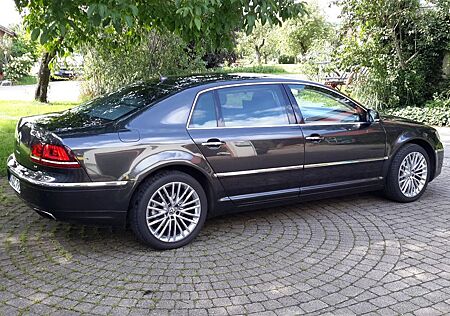 VW Phaeton Volkswagen 4.2 V8 lang Exclusivaust.Einmalig schön!