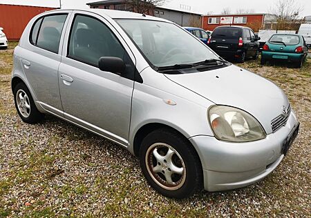 Toyota Yaris 1.3 Linea Sol ,Klima