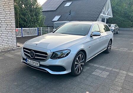 Mercedes-Benz E 300 de T Autom. inkl. Junge Sterne Garatie