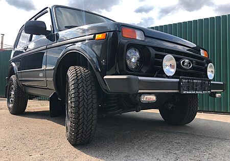 Lada Niva LEGEND "PREMIUM PLUS"! VIP-AUSSTATTUNG!