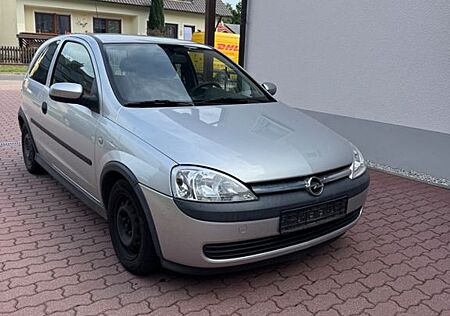 Opel Corsa 1.2 -
