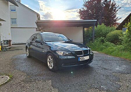 BMW 325xi - Top Zustand - Steuerkette Neu