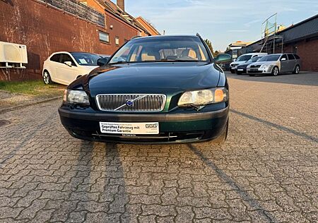 Volvo V70 2.4 5Zylinder,Klima,St-Hz,Leder,XenonTüv Neu