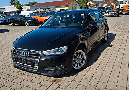 Audi A3 2.0 TDI clean diesel Attraction Sportb. A...