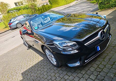 Mercedes-Benz SLC 180 -