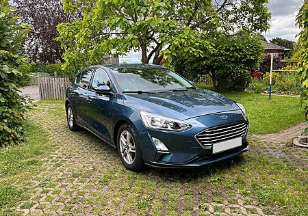 Ford Focus 1,0 EcoBoost 92kW Cool & Connect Cool ...