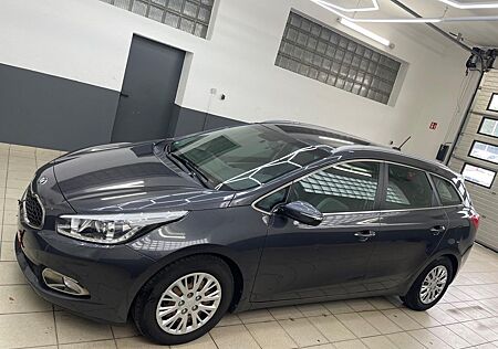 Kia ANDERE Ceed Sportswagon Edition 7