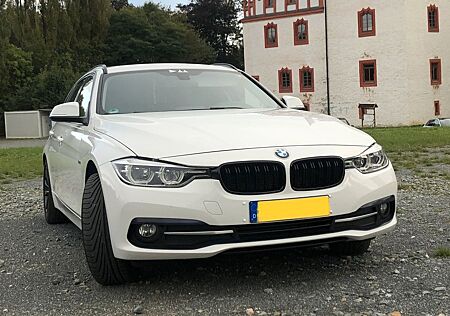 BMW 318d Touring F31 - Sport Line