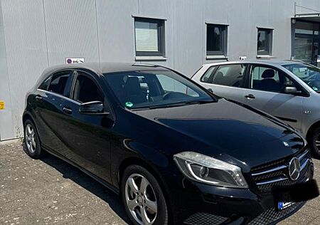 Mercedes-Benz A 180 -