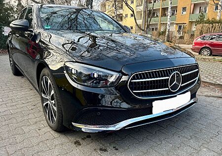 Mercedes-Benz E 300 de Volleder MBeam MBUX Distron+ Wide Cam