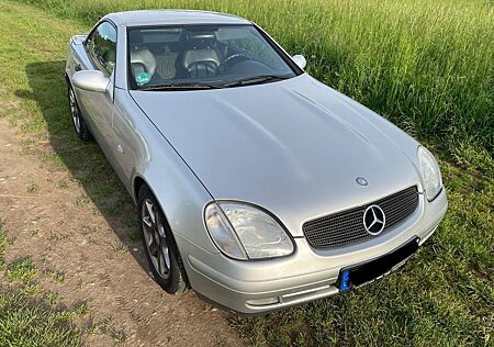 Mercedes-Benz SLK 200 -Rentnerfahrzeug