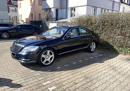 Mercedes-Benz S 350 -