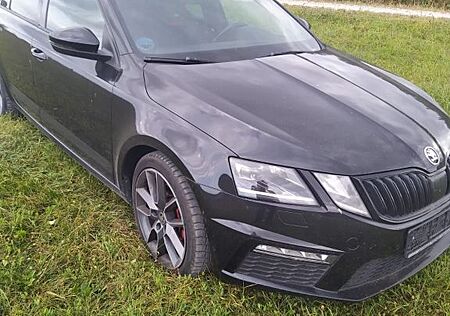 Skoda Octavia 2.0 TDI SCR DSG RS Combi RS