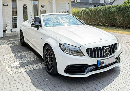 Mercedes-Benz C 63 AMG Mercedes Benz C63S Cabrio MB100 junge Sterne