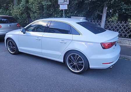 Audi A3 1.4 TFSI Limousine S line guter zustand