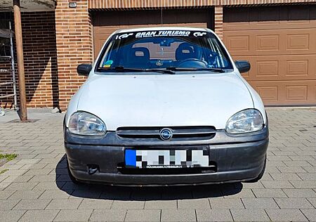 Opel Corsa B 1.4i TÜV Garagenwagen