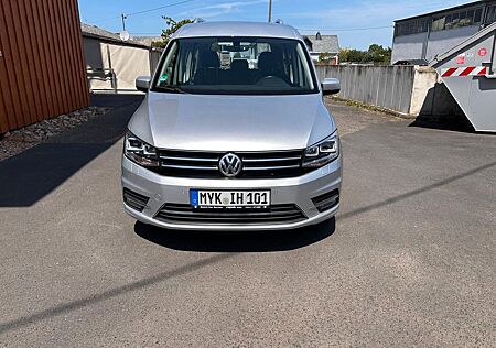 VW Caddy Volkswagen 2,0TDI 75kW BMT DSG Highline 5-Sitzer ...