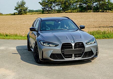BMW M3 Competion xDrive Touring mit Schalensitze & H