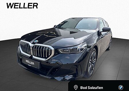 BMW 540d xDrive Touring M Sport StHz,Pano,AHK,B&W