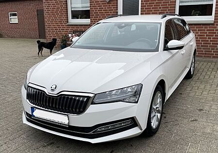 Skoda Superb 1.4 TSI iV DSG AMBITION COMBI AMBITION