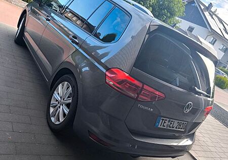 VW Touran Volkswagen 1.6 TDI SCR DSG 7-Sitzer *Zahnriemen NEU*
