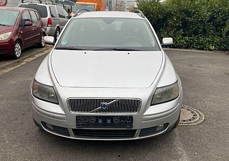 Volvo V50 Kombi 2.0 D Kinetic TÜV 04-2026