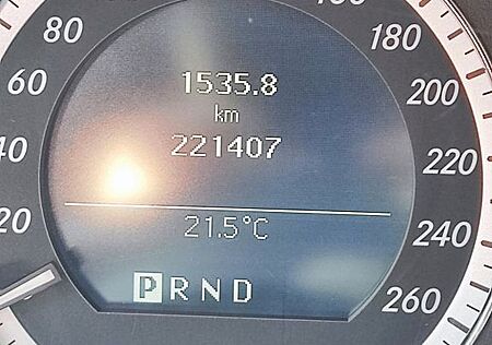 Mercedes-Benz E 350 CGI BlueEFFICIENCY ELEGANCE ELEGANCE