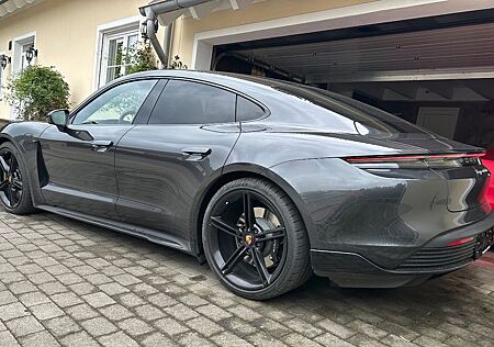 Porsche Taycan Turbo 200T€*Design+21*PDCC*PSCB*HA-Le*18W