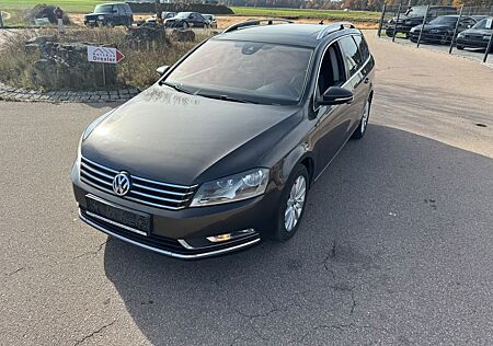 VW Passat Variant Volkswagen *BlueMotion*Pano*Navi*SHZ*
