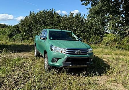 Toyota Hilux Pickup Double Cab, 4x4, offroad, Seilwinde