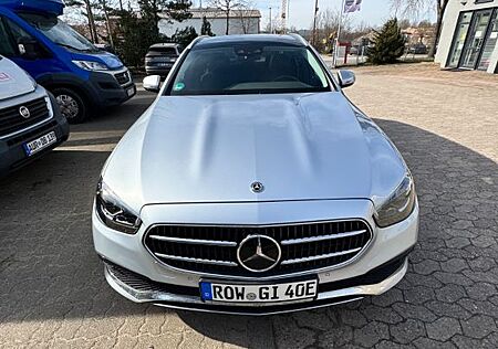Mercedes-Benz E 300 de T Autom. fast Vollausstattung