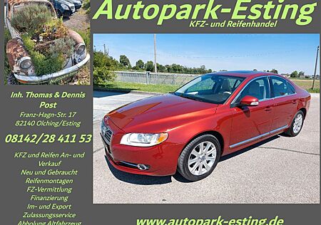 Volvo S80 Lim. D3 Summum VollederNaviSchiebedachAhk...