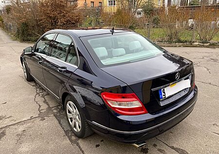 Mercedes-Benz C 200 CGI BlueEFFICIENCY ELEGANCE Autom. ELE...