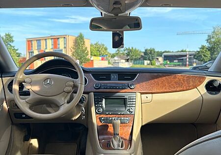 Mercedes-Benz CLS 320 gebraucht kaufen Mercedes-Benz CLS 320 CDI | 224 PS | 7G-Tronic | 180.000 km |