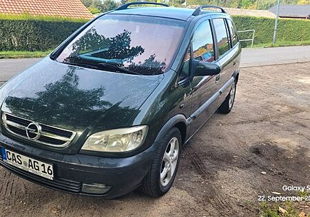 Opel Zafira 2.2 16V Selection 7 Sitzer AHK