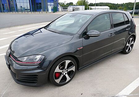 VW Golf Volkswagen 2.0 TSI BMT GTI Performance AUS 1.HAND DCC