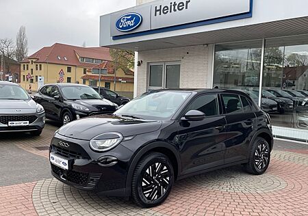 Fiat 600 1.2 Hybrid Automatik /PDC+Allwetter+Klimaaut