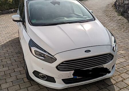 Ford S-Max 1,5 EcoBoost Titanium Titanium
