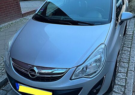 Opel Corsa 1.2 ecoFLEX Edition, 8fach Bereift