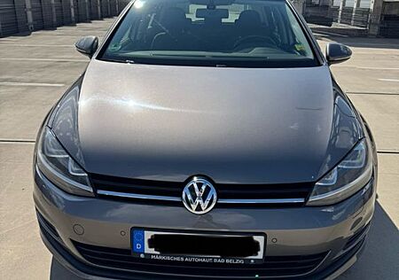 VW Golf Volkswagen 1.2 TSI BMT Comfortline