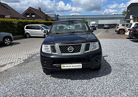 Nissan Navara Pickup King Cab XE 4X4+Ahk+