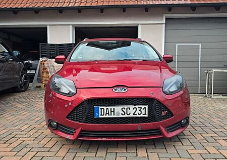 Ford Focus 1,6TDCi 85kW DPF Titanium Turnier Titanium