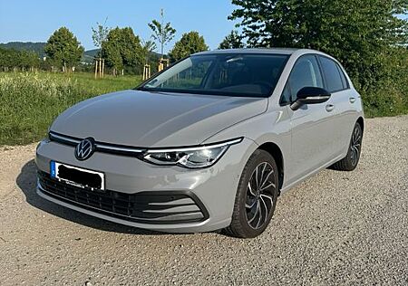 VW Golf Volkswagen 1.5 eTSI OPF 110kW DSG ACTIVE ACTIVE