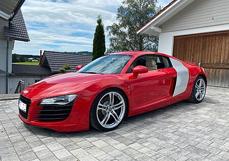 Audi R8 4.2 FSI R tronic quattro -