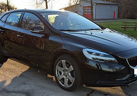 Volvo V40 T2 Momentum Momentum,Winter+Business-Paket